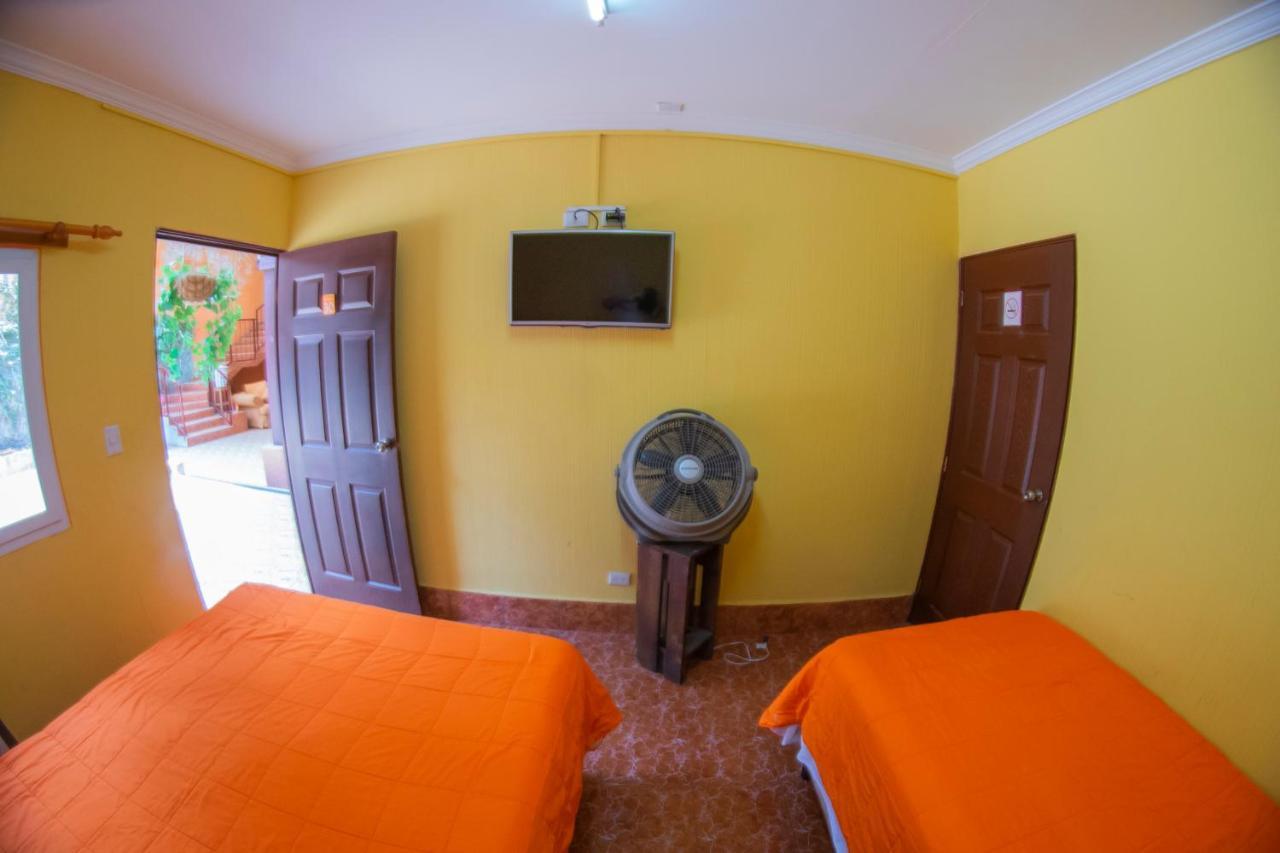 Euro Hostal Ciudad Guatemala Eksteriør billede