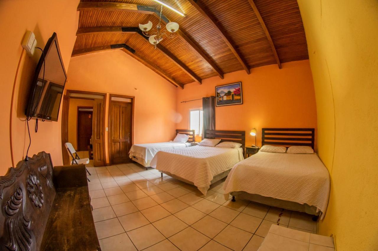 Euro Hostal Ciudad Guatemala Eksteriør billede